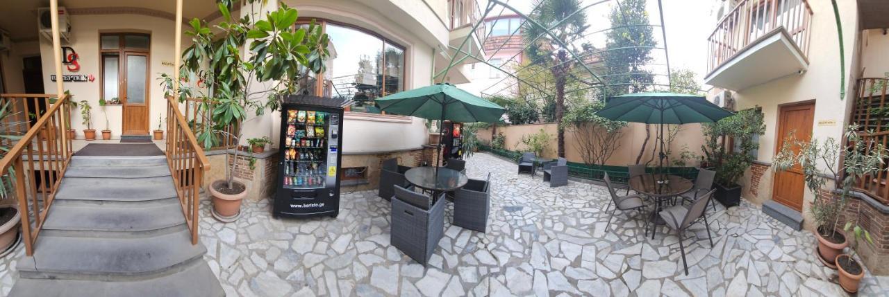טביליסי Danisimo Hotel מראה חיצוני תמונה