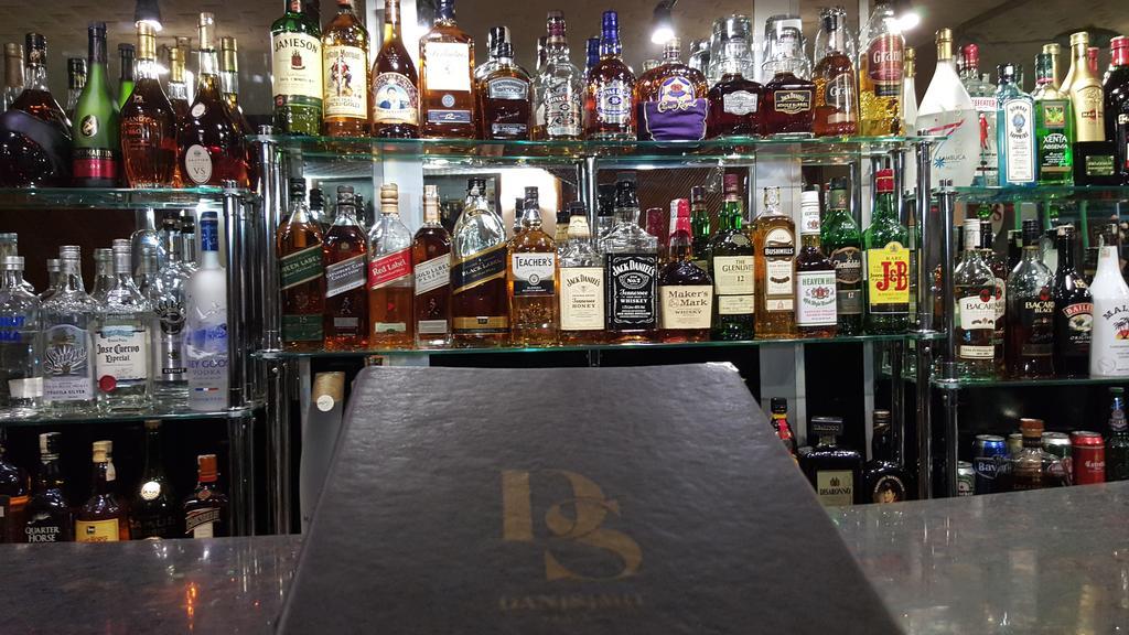 טביליסי Danisimo Hotel מראה חיצוני תמונה
