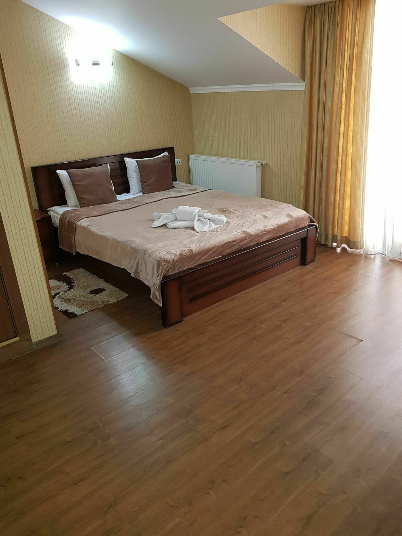 טביליסי Danisimo Hotel מראה חיצוני תמונה