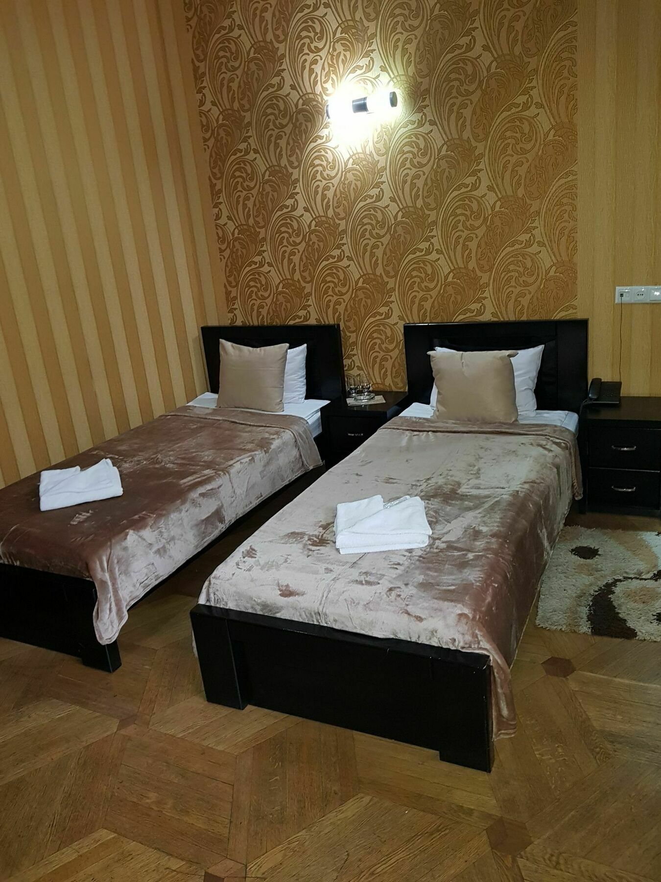טביליסי Danisimo Hotel מראה חיצוני תמונה