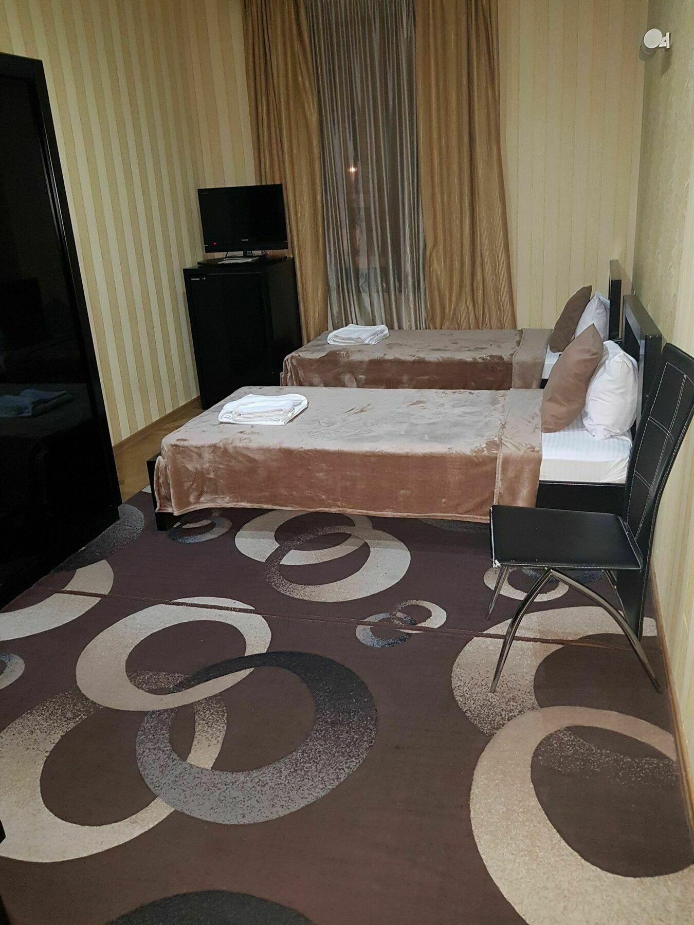טביליסי Danisimo Hotel מראה חיצוני תמונה