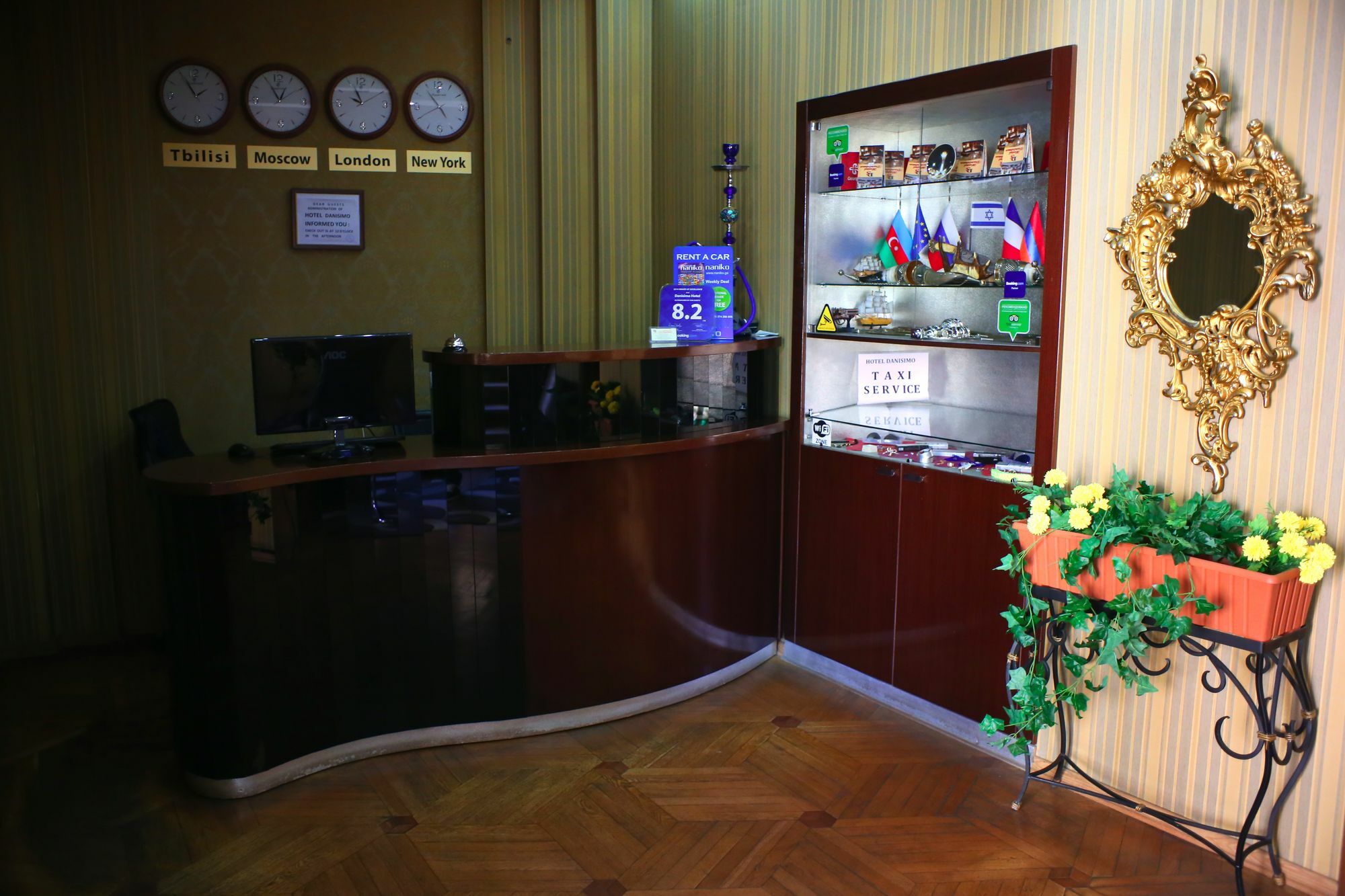 טביליסי Danisimo Hotel מראה חיצוני תמונה