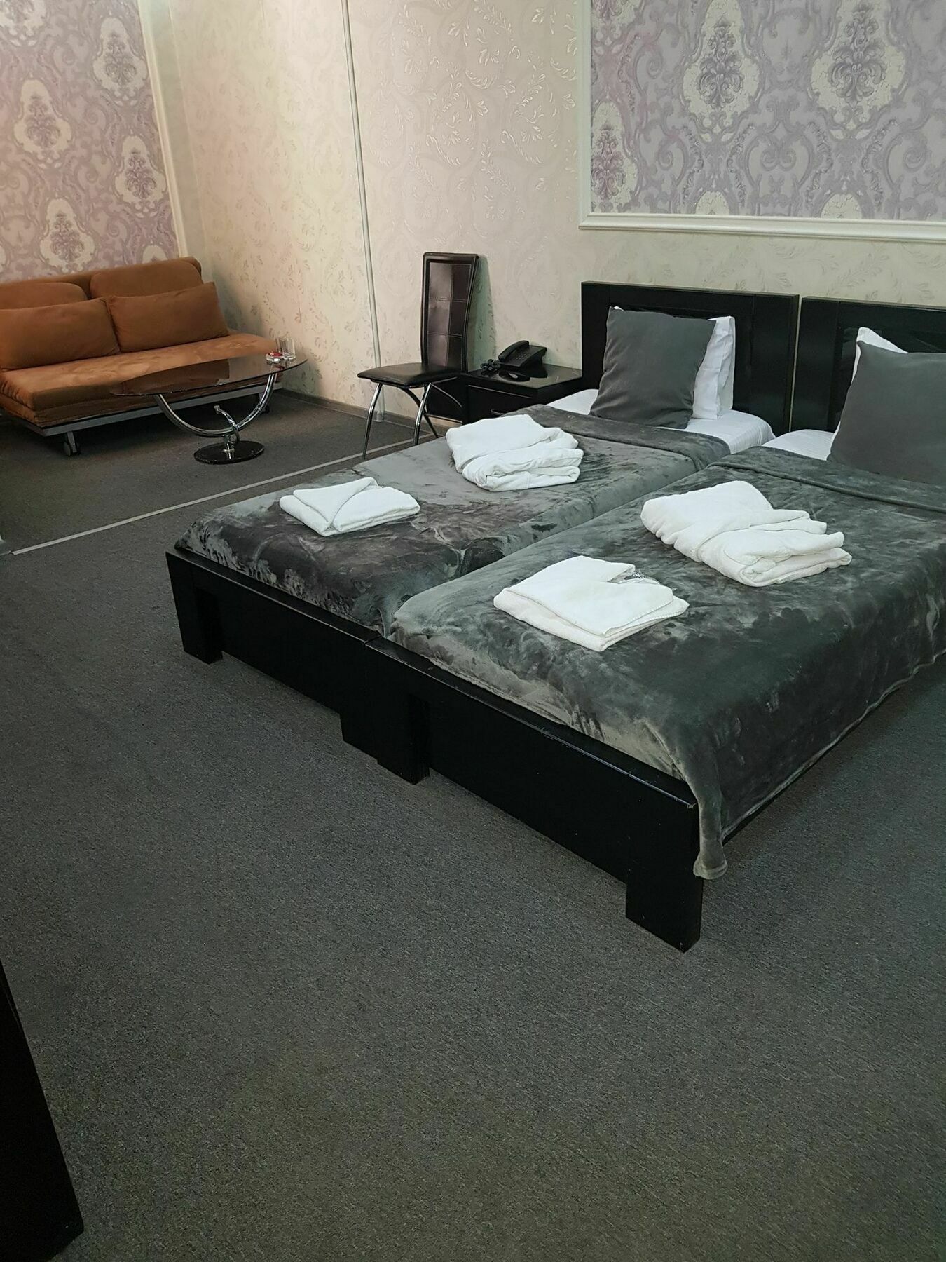 טביליסי Danisimo Hotel מראה חיצוני תמונה