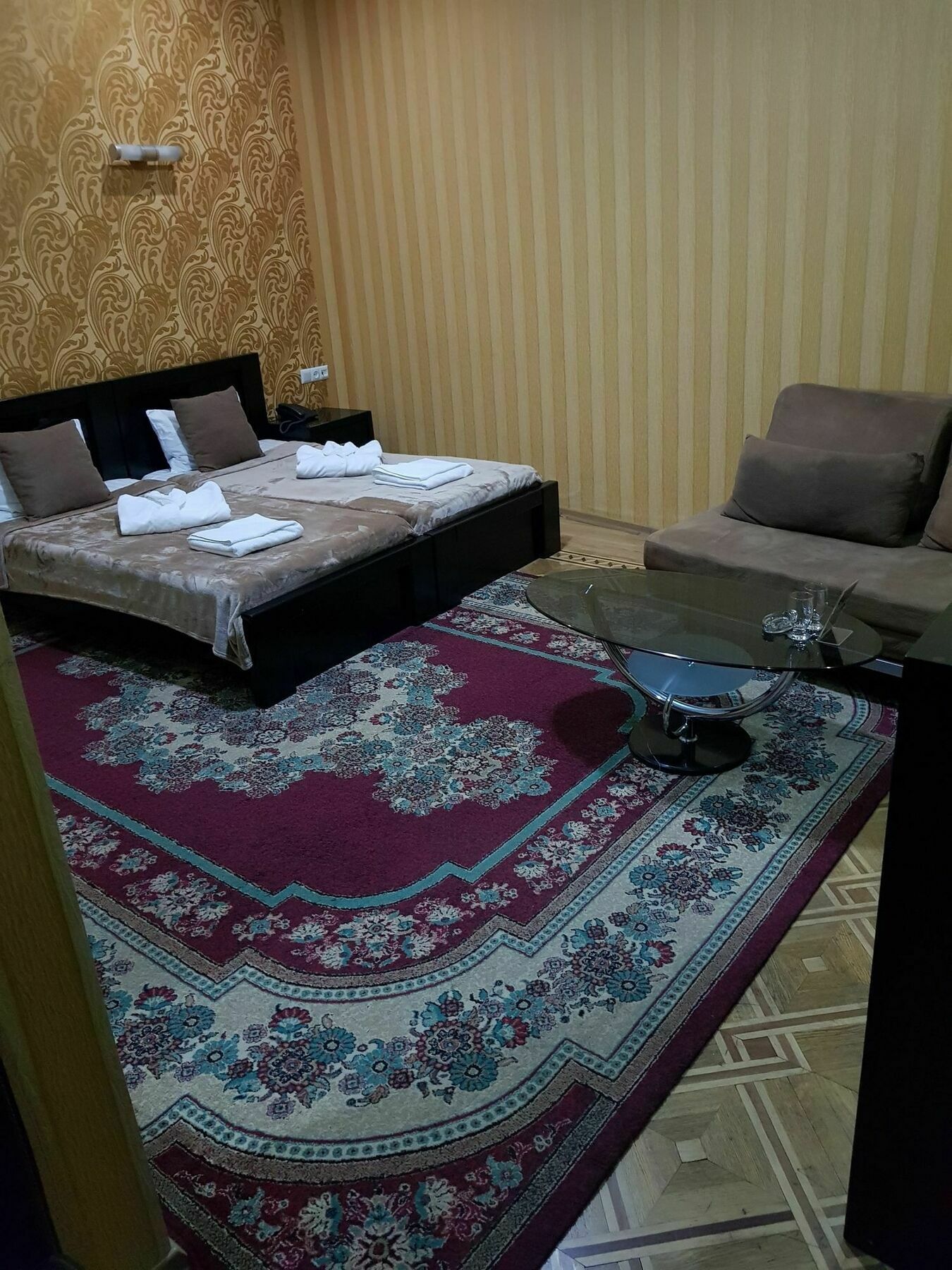 טביליסי Danisimo Hotel מראה חיצוני תמונה